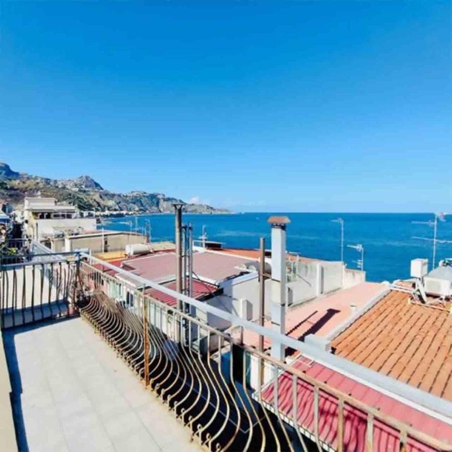 Naxos 101 Apartment A Due Passi Dal Mare จีอาร์ดีนี นักซอส ภายนอก รูปภาพ