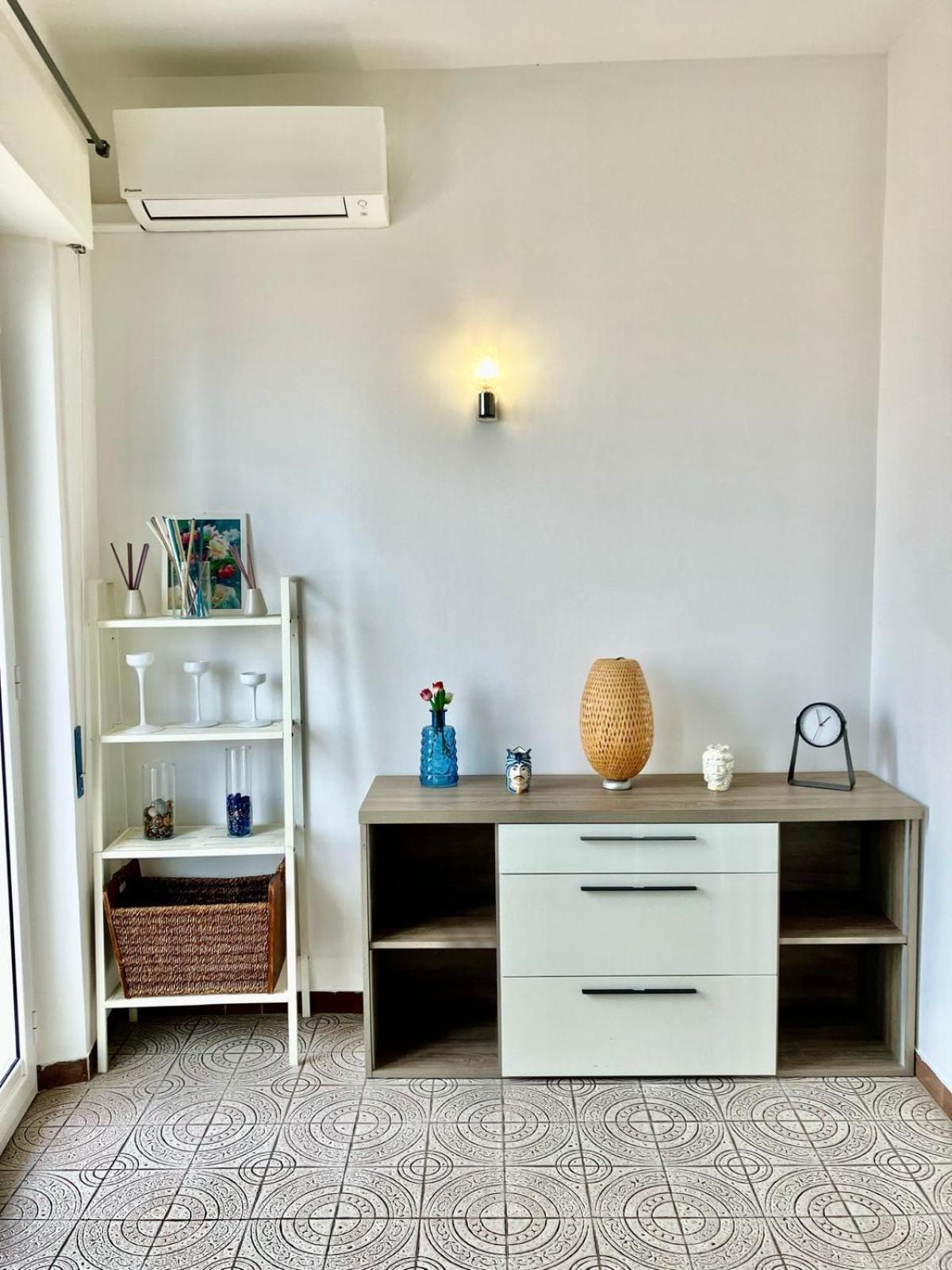 Naxos 101 Apartment A Due Passi Dal Mare จีอาร์ดีนี นักซอส ภายนอก รูปภาพ